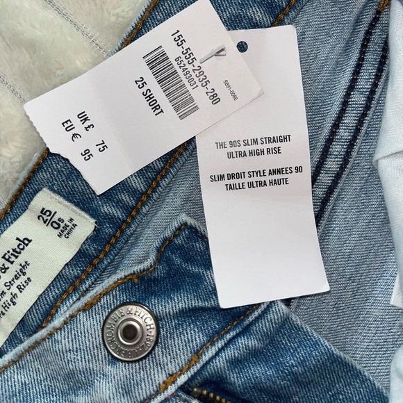 Abercrombie & Fitch 90’s Slim Straight Ultra High Rise Jeans • 25 Short - Picture 8 of 12